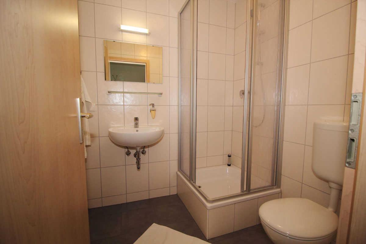 Kutterfisch Kajueten Direkt Im Stadthafen Lägenhet Sassnitz Exteriör bild